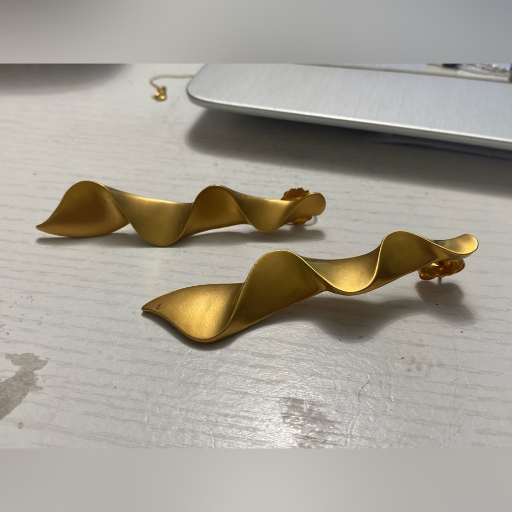 Gold earrings